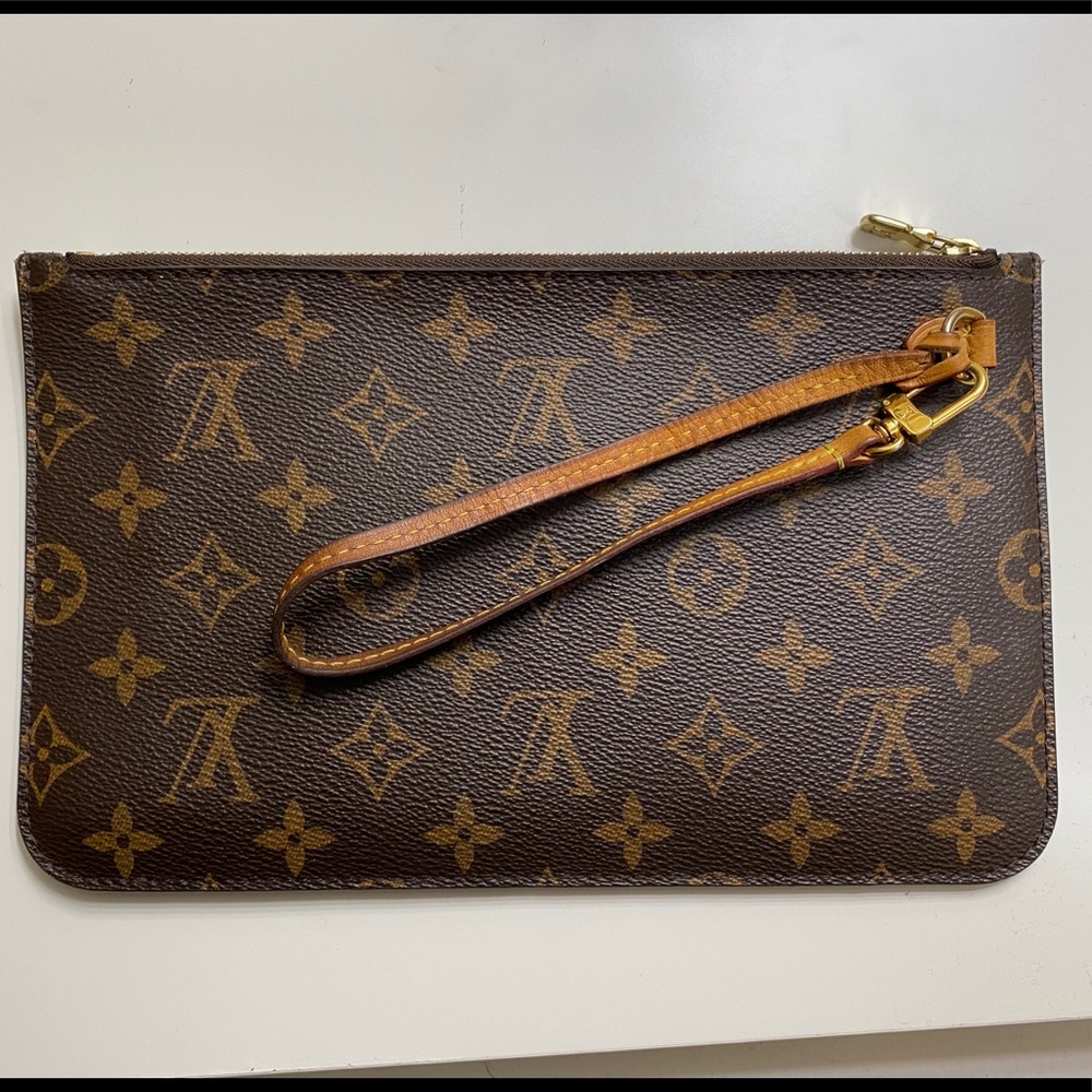 Authentic Louis Vuitton GM Wristlet